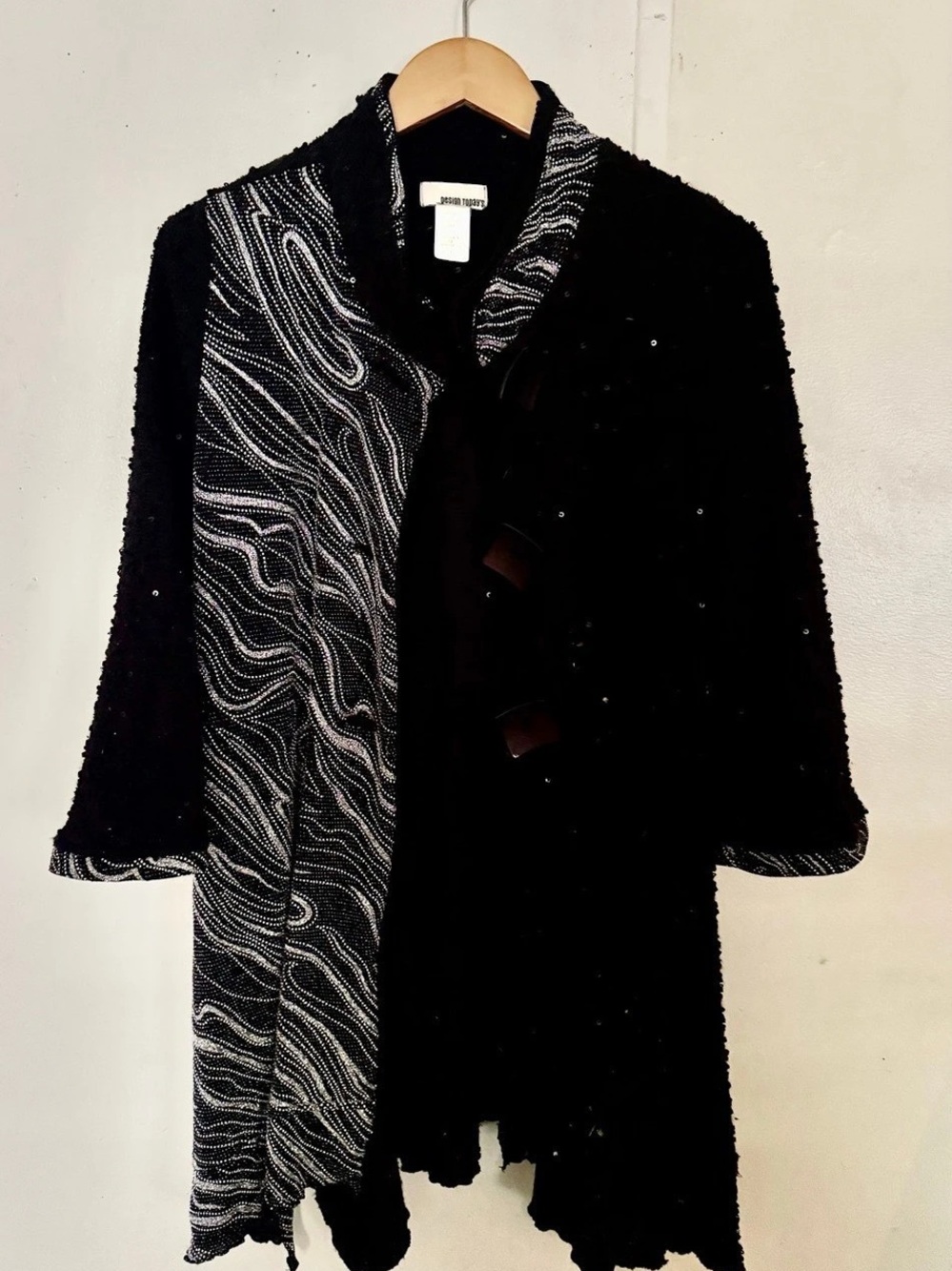Design Today’s Abstract Sequin Cardigan Size Medium